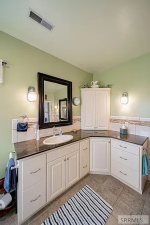 $580,000 | 147 North 100 West, Blackfoot, ID 83221