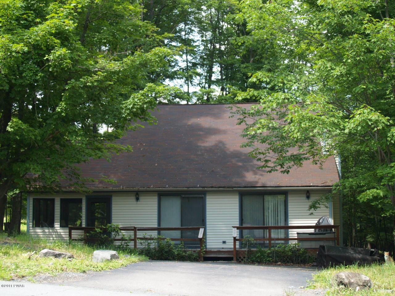 1562 Ridgeview Drive Lake Ariel, PA 18436 - Photo 1 of 24