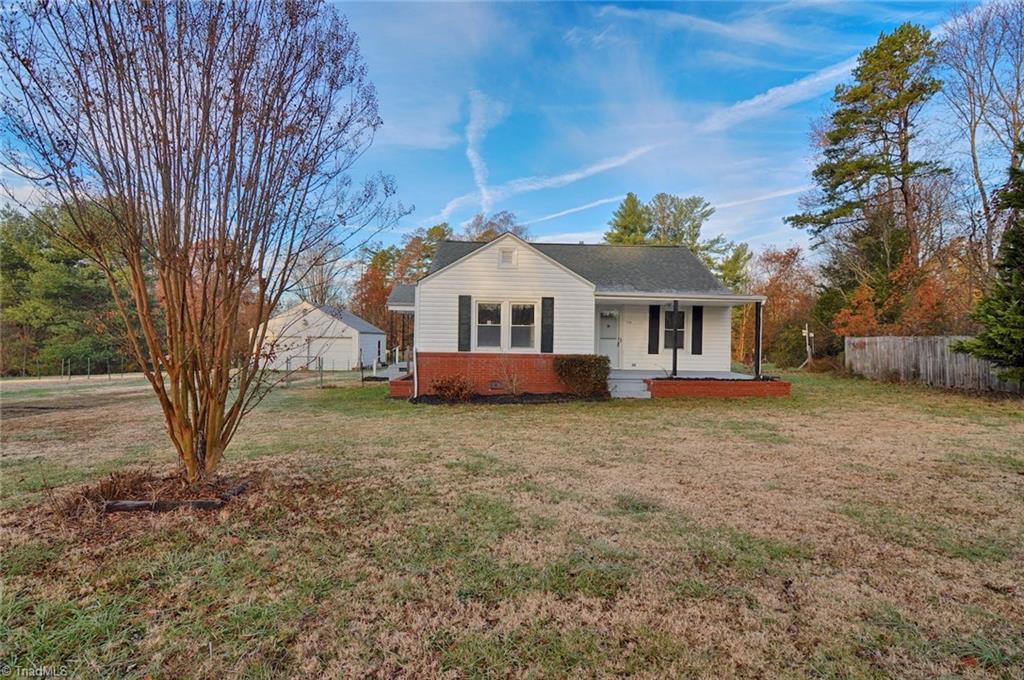 134 Arvil Hunt Road Lexington, NC 27295 - Photo 3 of 30 Gallery Image 3