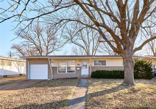 $1,500 | 495 Versailles Drive, Florissant, MO 63031