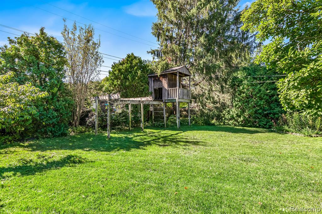 125 Stephens Road Grosse Pointe Farms, MI 48236 - Photo 44 of 50
