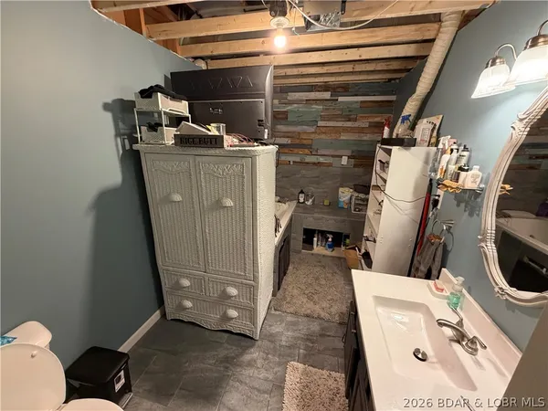 $289,900 | 16 Seven Rdgs Road, Camdenton, MO 65020