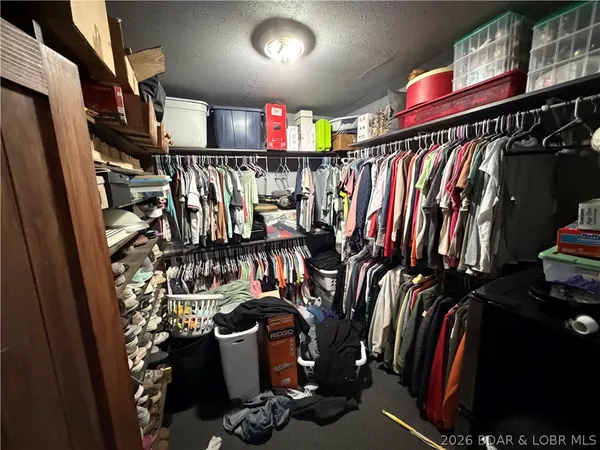 $289,900 | 16 Seven Rdgs Road, Camdenton, MO 65020