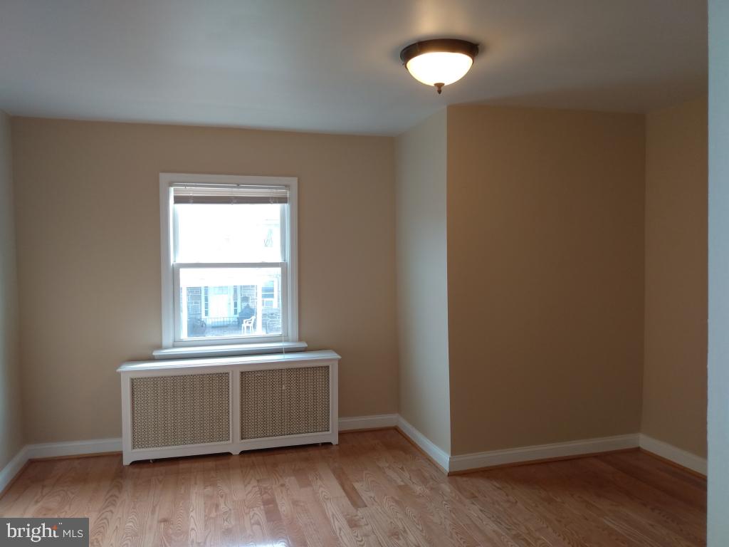 386 Wembly Road Upper Darby, PA 19082 - Photo 5 of 6