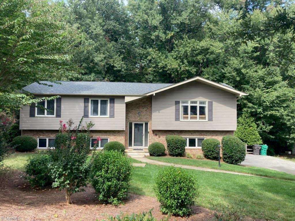 509 Shadybrook Road High Point, NC 27265 - Photo 1 of 34