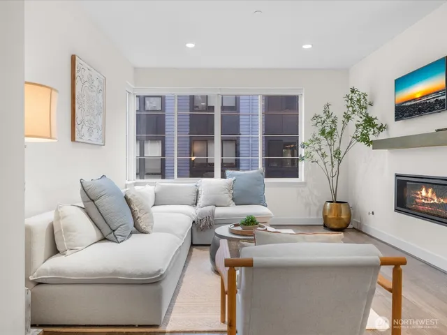 $850,000 | 26627 Northeast Boyd Way, Unit 101, Duvall, WA 98019