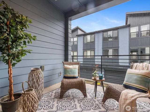 $850,000 | 26627 Northeast Boyd Way, Unit 101, Duvall, WA 98019