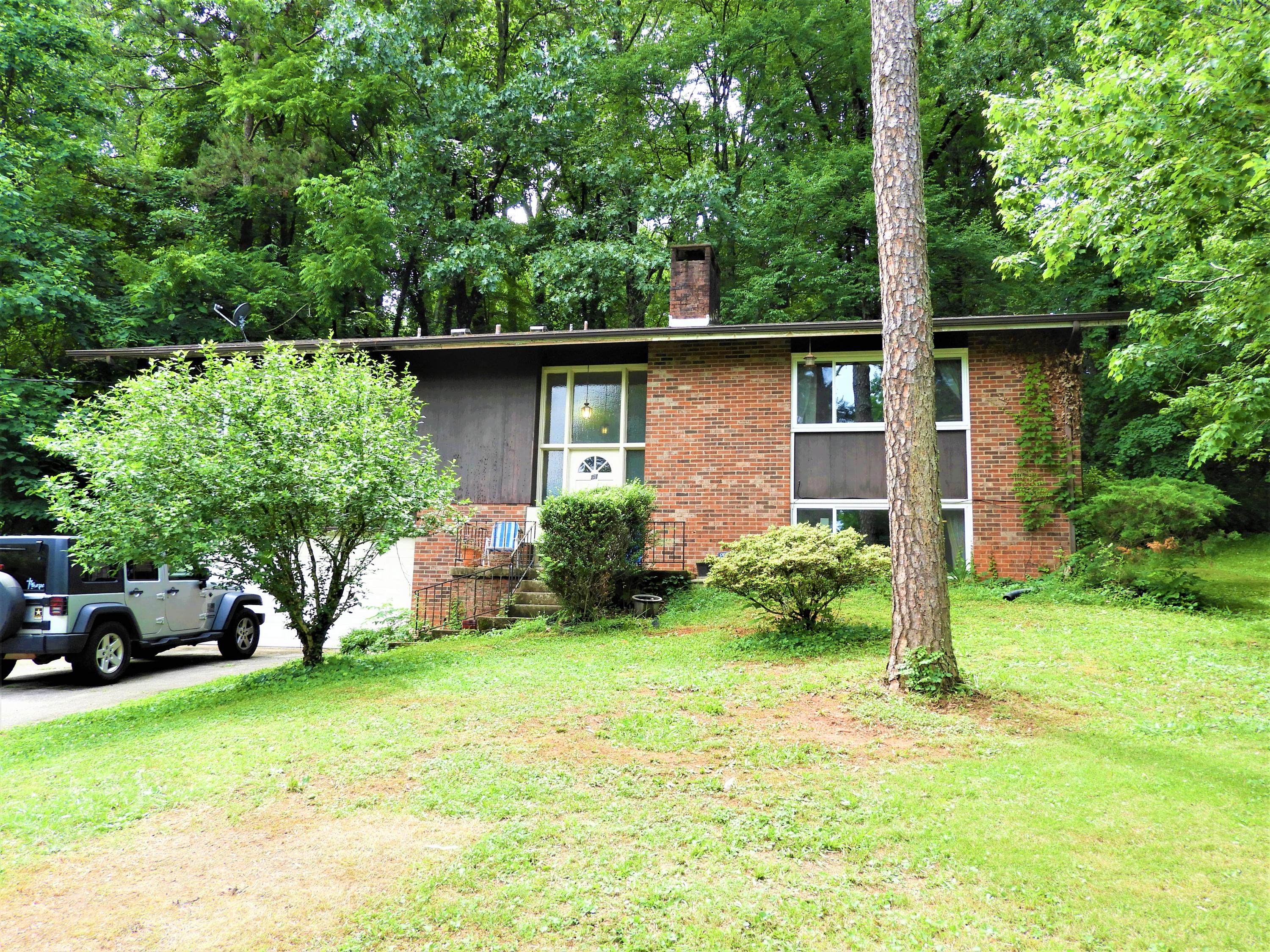 151 Nebraska Avenue Oak Ridge, TN 37830 - Photo 2 of 30 DSCN2893 (2)