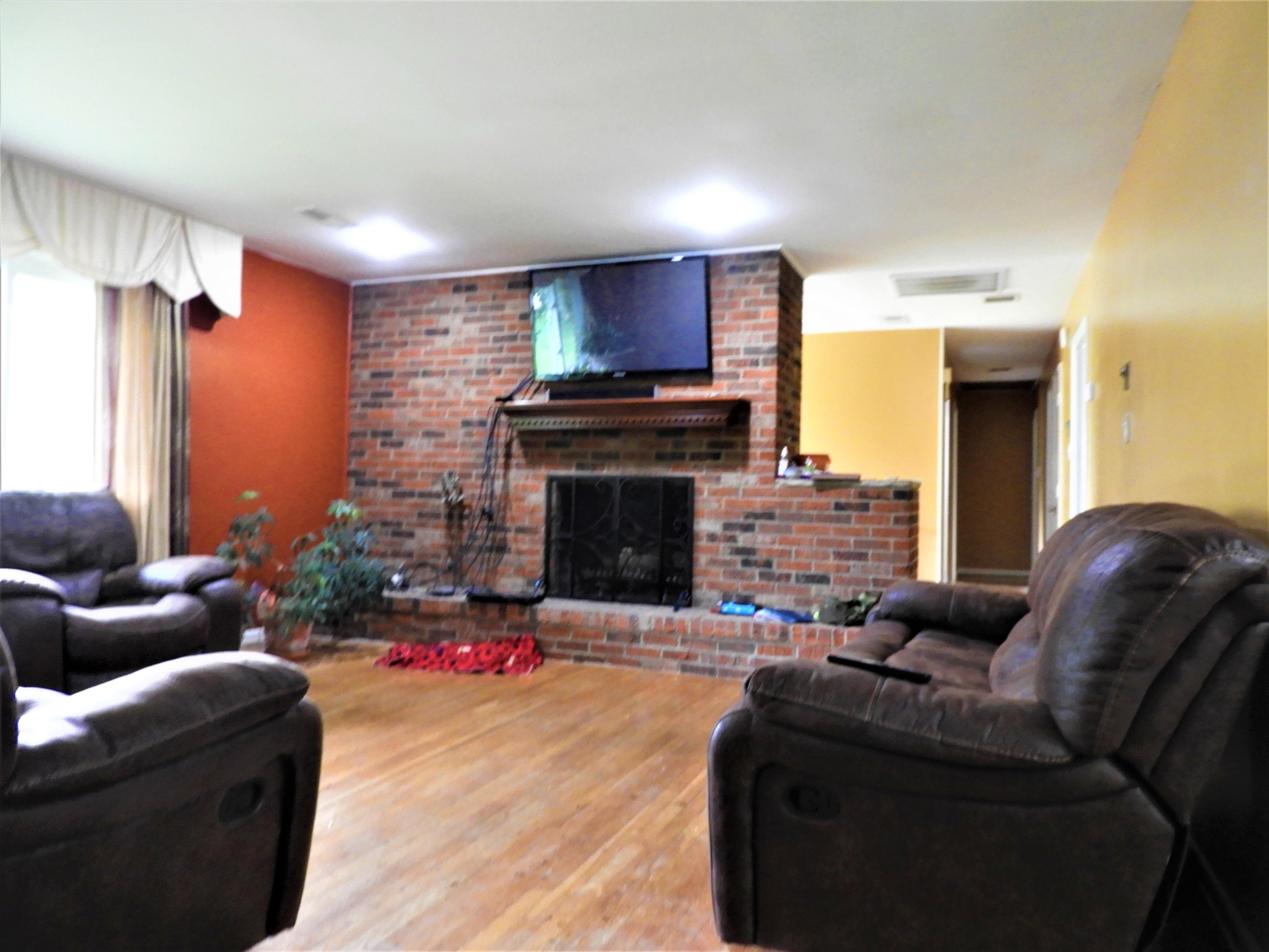 151 Nebraska Avenue Oak Ridge, TN 37830 - Photo 9 of 30 DSCN2804 (2)