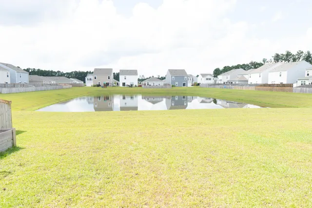 $400,000 | 322 Coral Sunset Way, Summerville, SC 29486