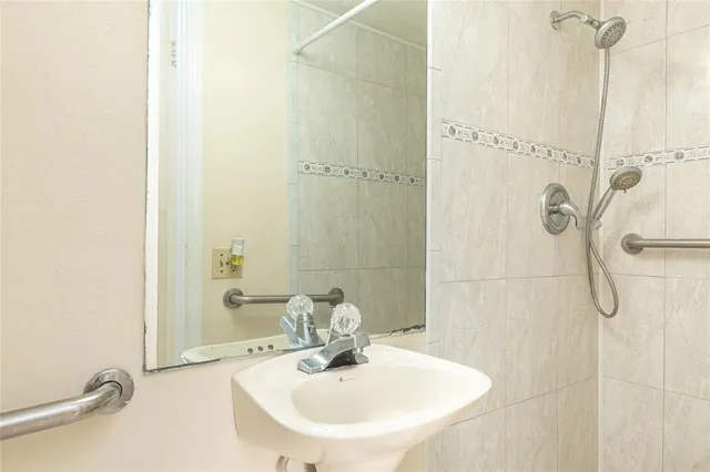 $499,000 | 4281 West 10th Court, Hialeah, FL 33012