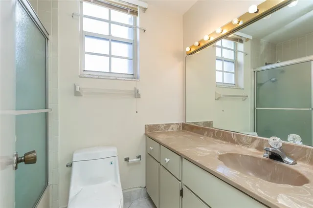 $499,000 | 4281 West 10th Court, Hialeah, FL 33012