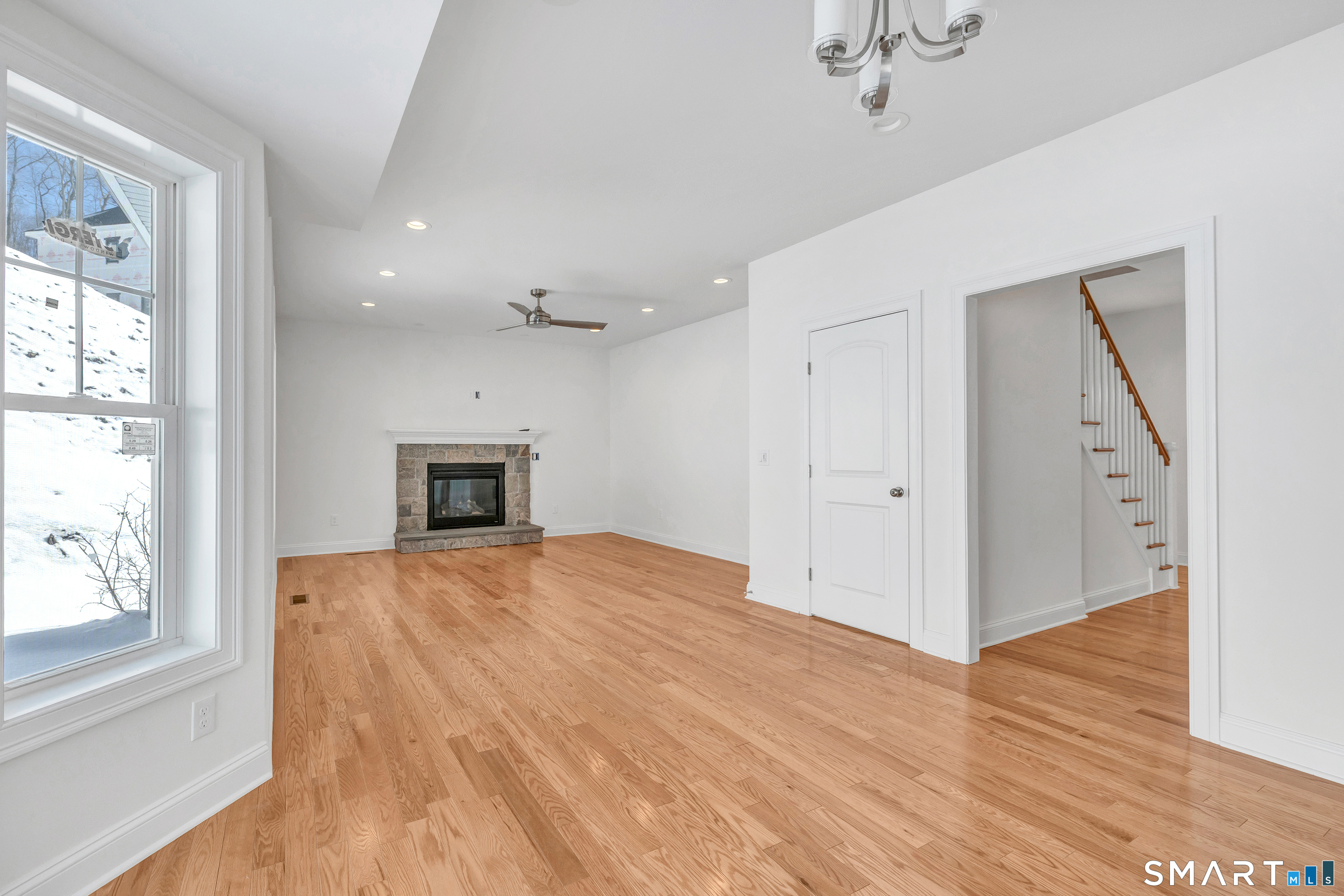 28 Hunting Ridge Road Middlebury, CT 06762 - Photo 10 of 38