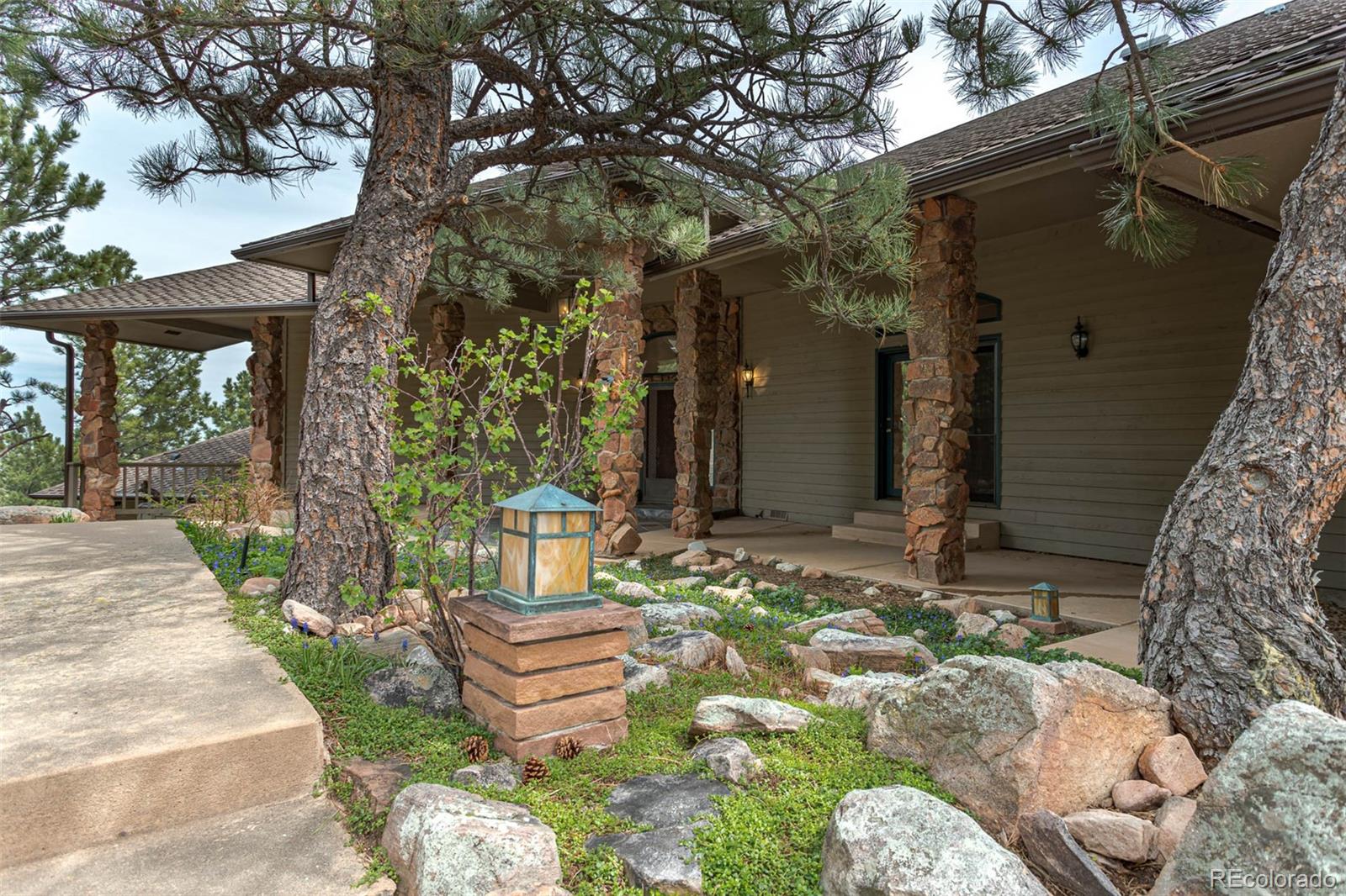 9114 Pine Ridge Lane Boulder, CO 80302 - Photo 3 of 40