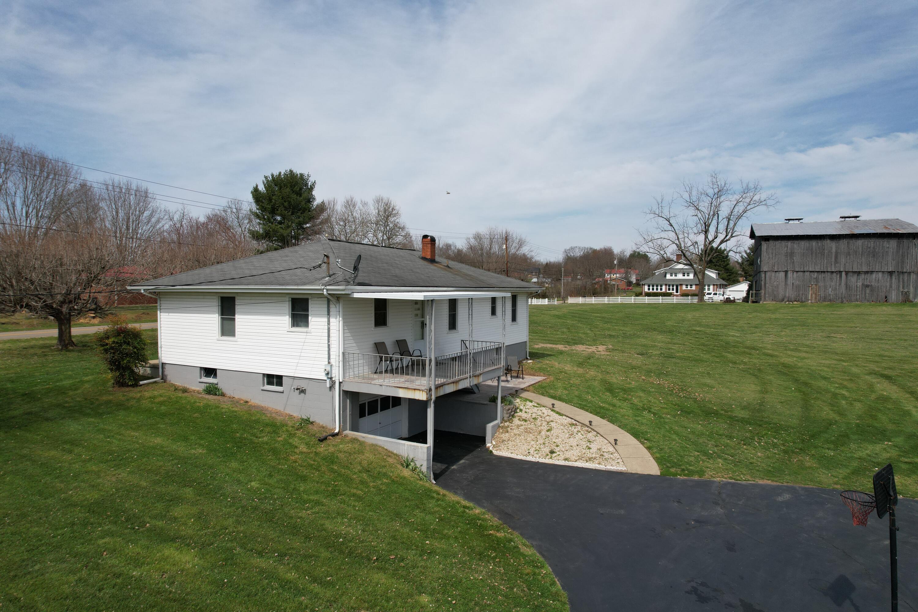 2195 Jones Bridge Road Greeneville, TN 37743 - Photo 9 of 20 DJI_0990