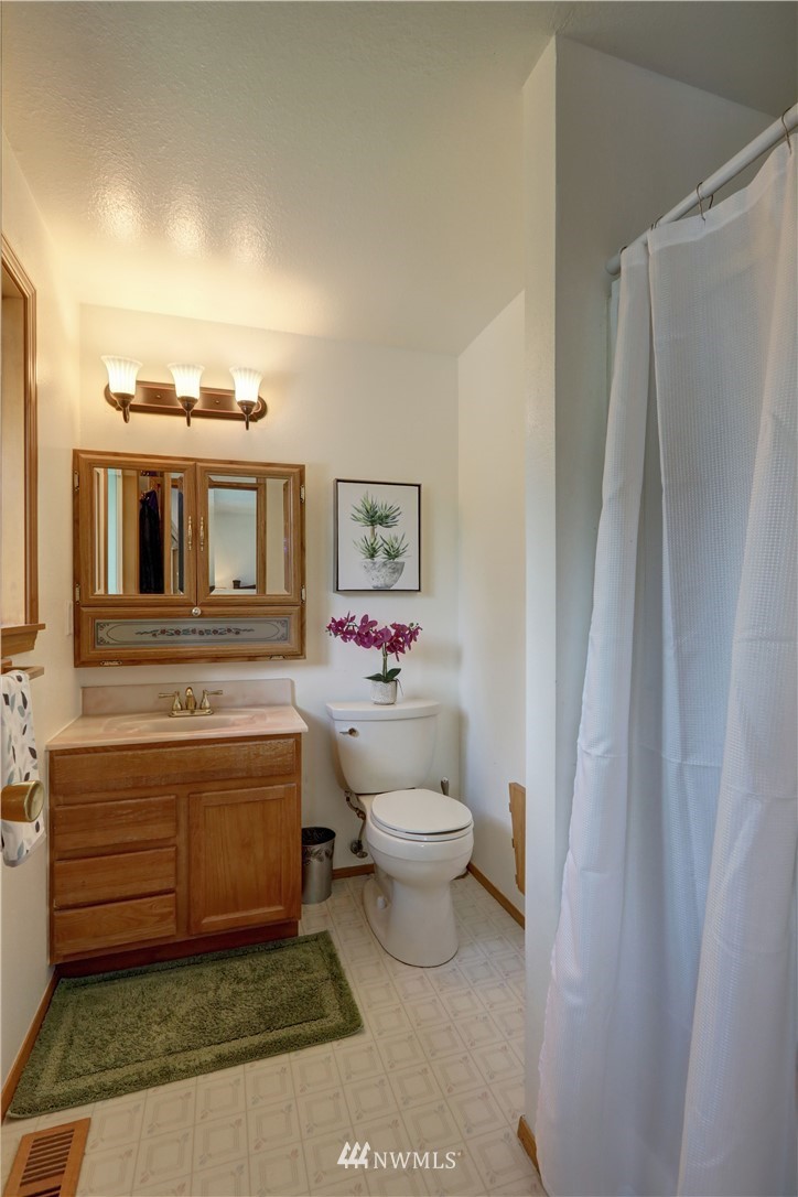 13432 191st Place Southeast Renton, WA 98059 - Photo 12 of 22 Gallery Image 12