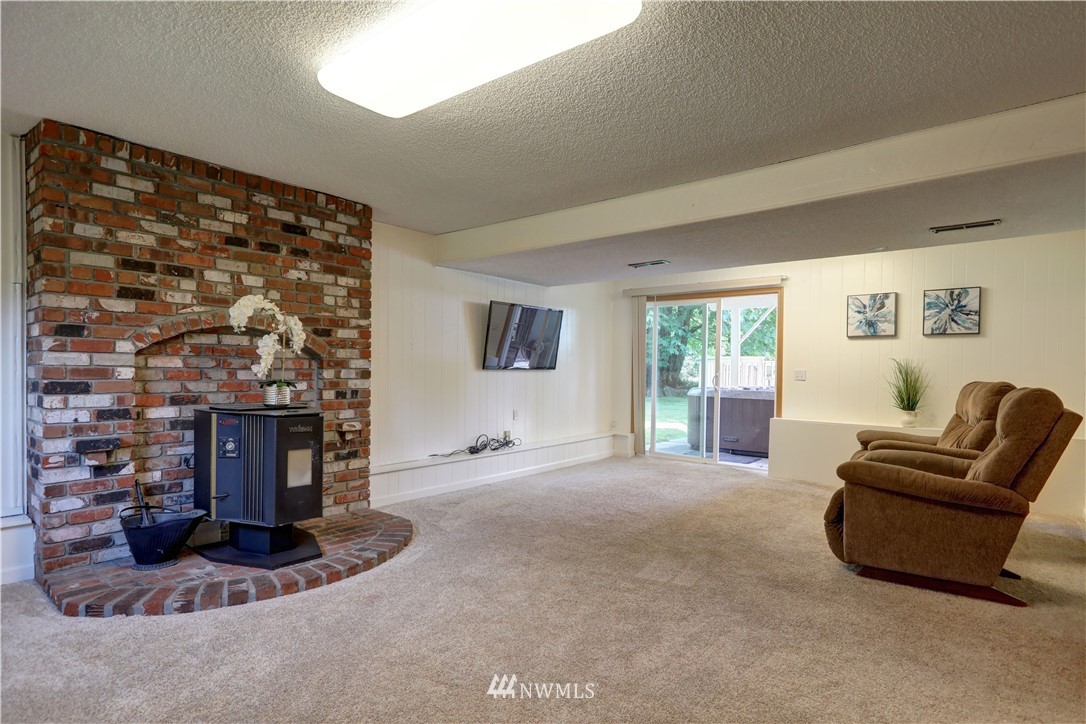 13432 191st Place Southeast Renton, WA 98059 - Photo 14 of 22 Gallery Image 14