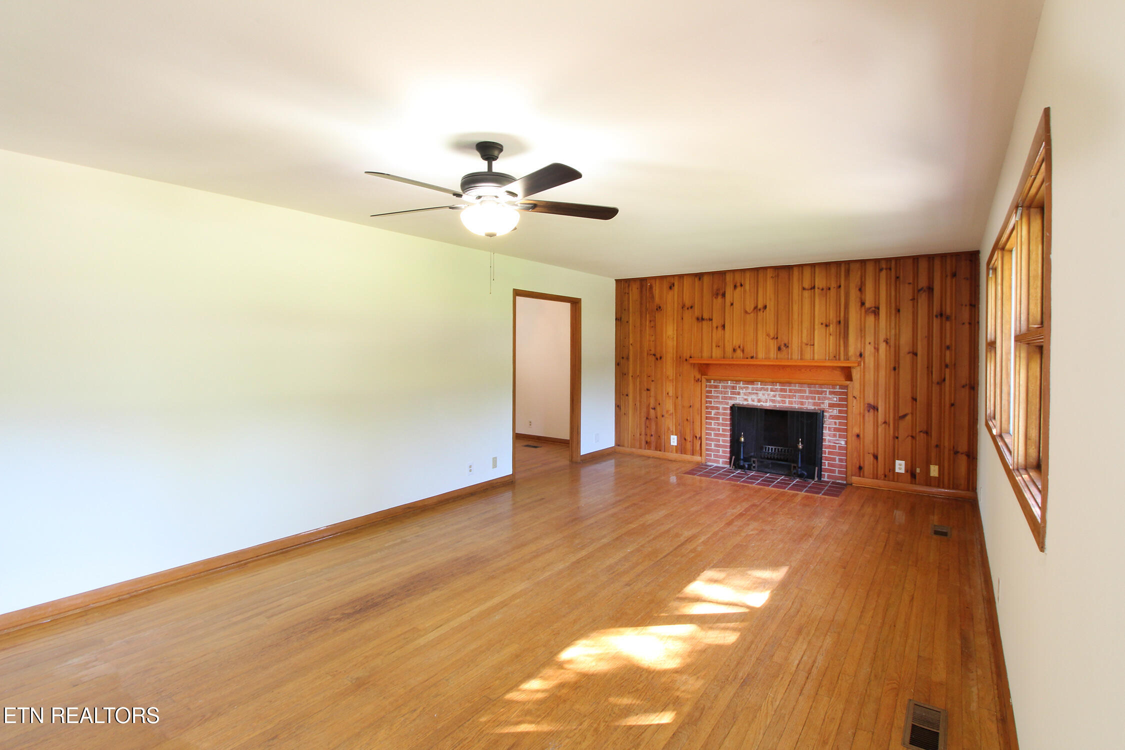 3204 Walnoaks Road Knoxville, TN 37921 - Photo 4 of 32 IMG_9386
