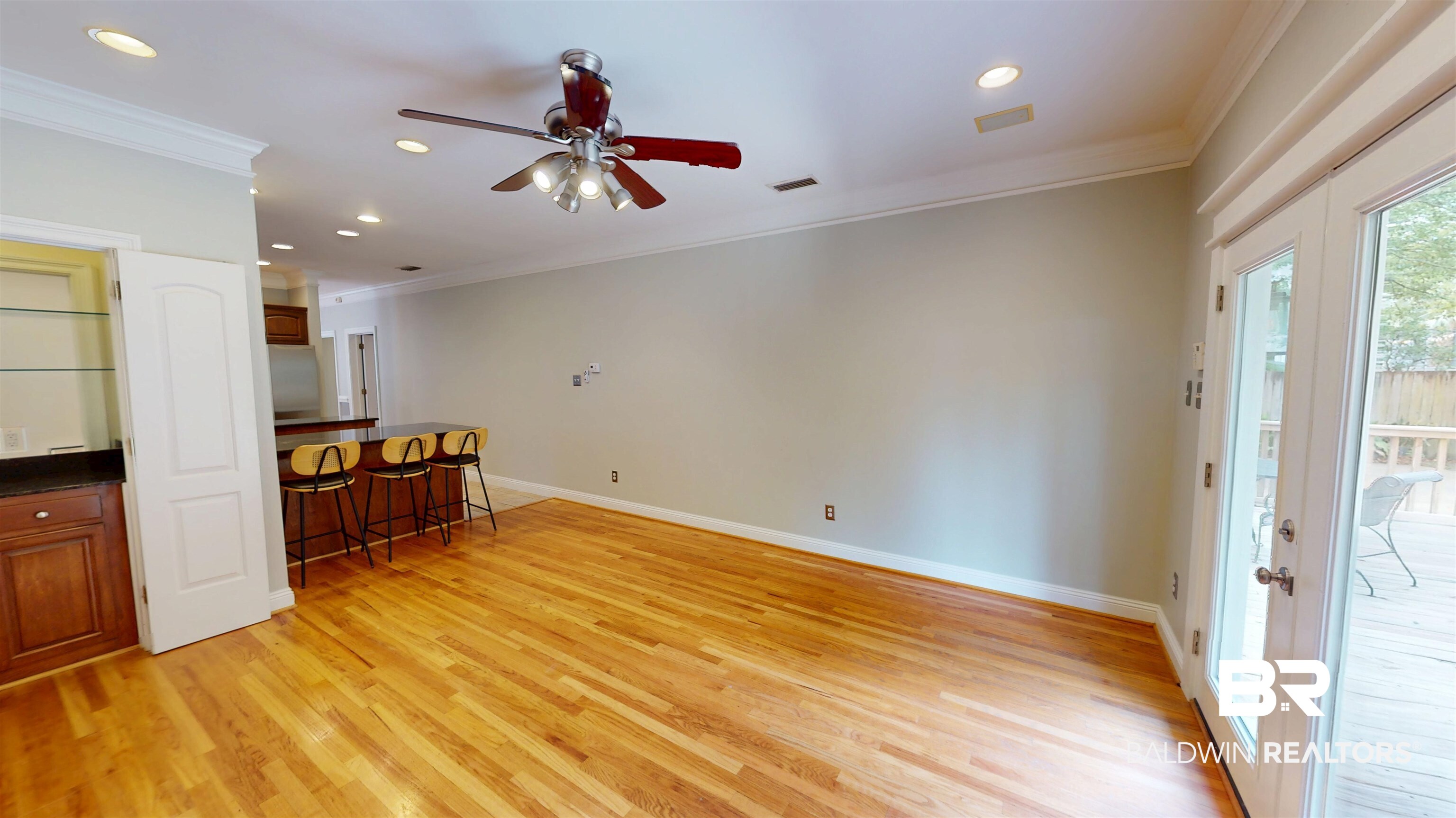 1651 Laurel Street Mobile, AL 36604 - Photo 9 of 28 Family Room