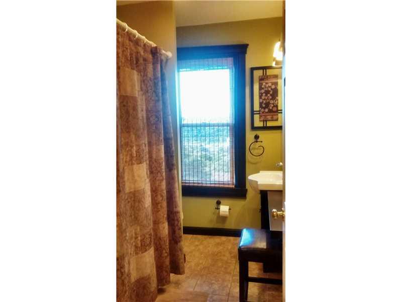 910 Spring Street Braddock, PA 15104 - Photo 15 of 19 Full Bath.