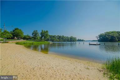1603 Rockhold Road Edgewater, MD 21037 - Photo 7 of 13 Community