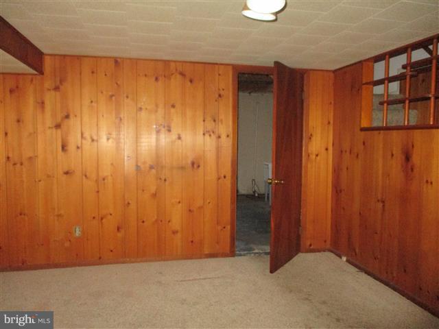 8169 Gray Haven Road Baltimore, MD 21222 - Photo 20 of 25 Family Room