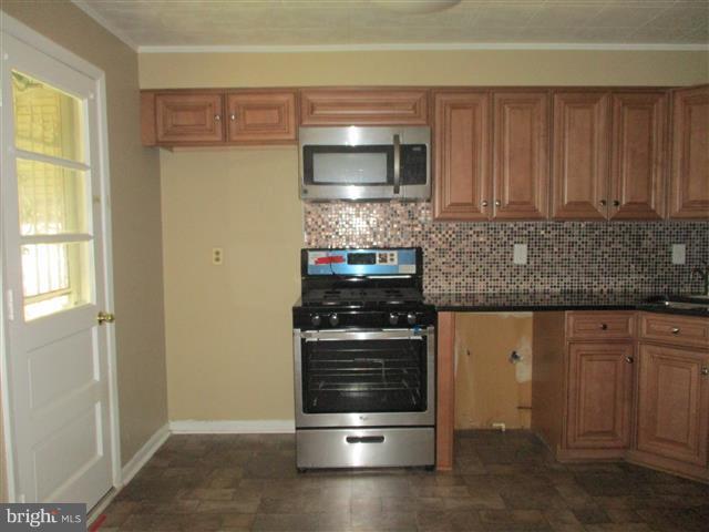 8169 Gray Haven Road Baltimore, MD 21222 - Photo 7 of 25 Kitchen