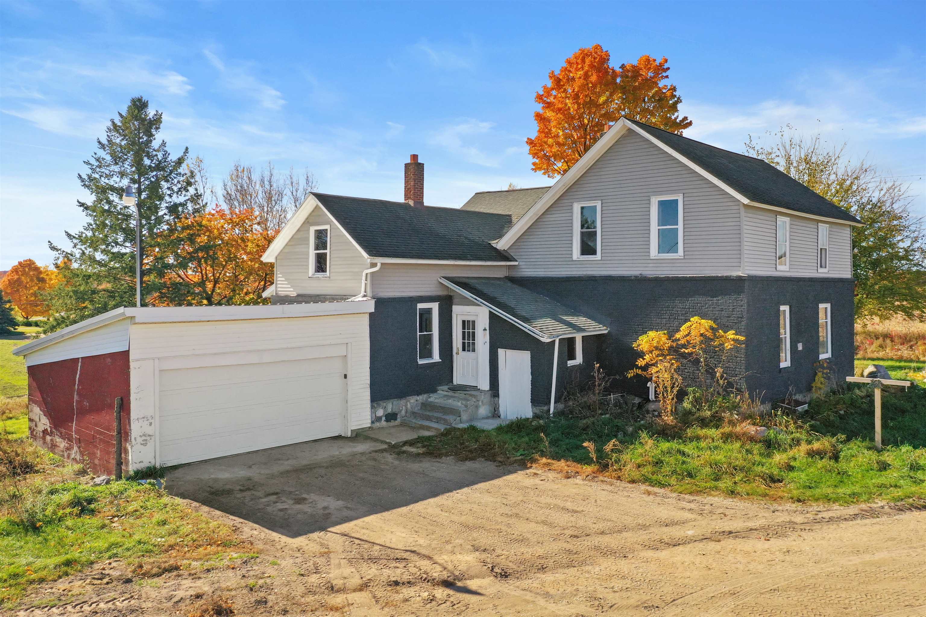 10421 South 47th Road Cadillac, MI 49601 - Photo 2 of 38 Gallery Image 2