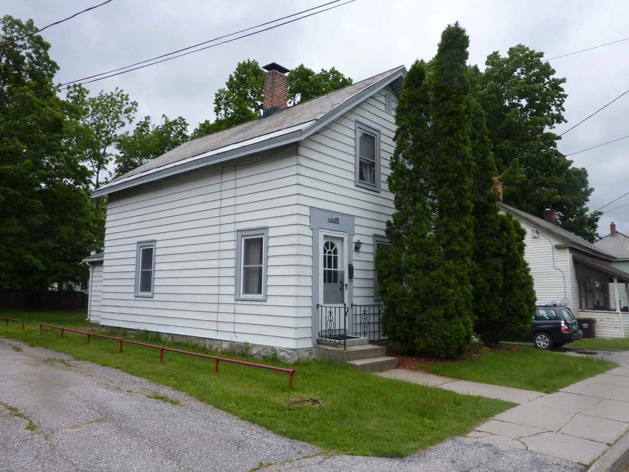 109 Spring Street Bennington, VT 05201 - Photo 1 of 12 Gallery Image 1