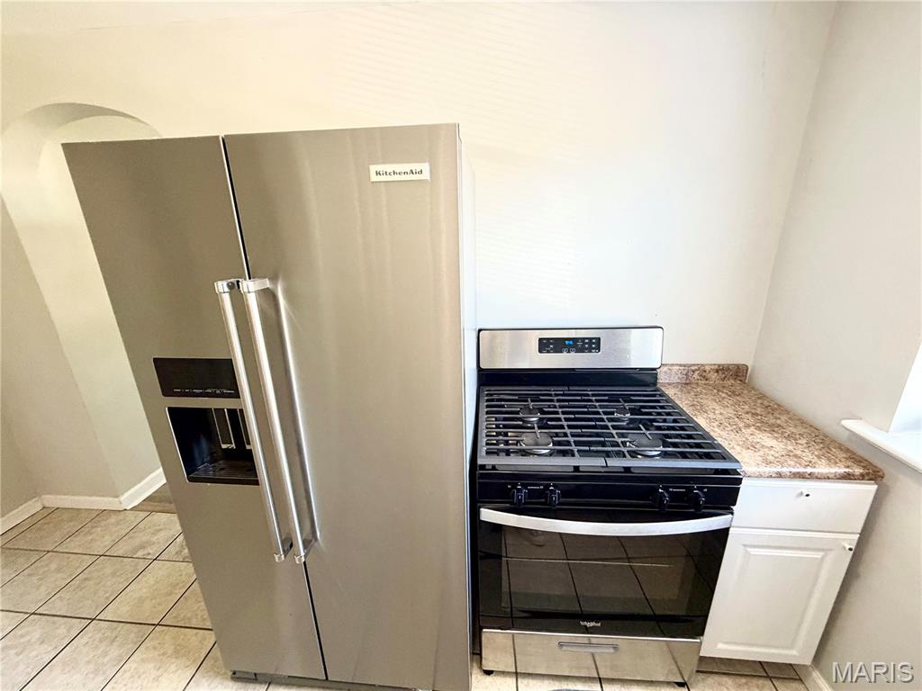 6142 Morgan Ford Road St. Louis, MO 63116 - Photo 5 of 28 Gallery Image 5