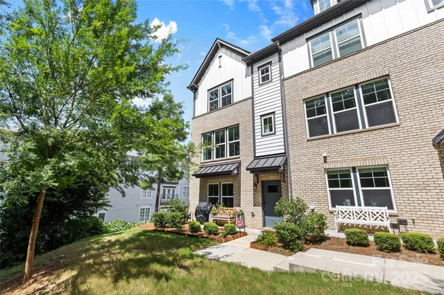 $639,500 | 621 Tudor Park Way, Charlotte, NC 28211