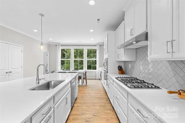 $639,500 | 621 Tudor Park Way, Charlotte, NC 28211