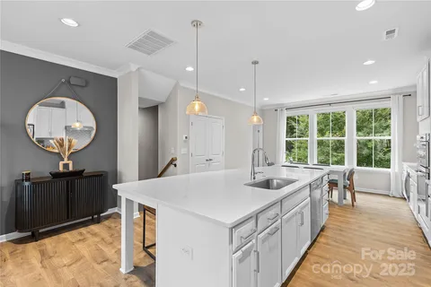 $639,500 | 621 Tudor Park Way, Charlotte, NC 28211