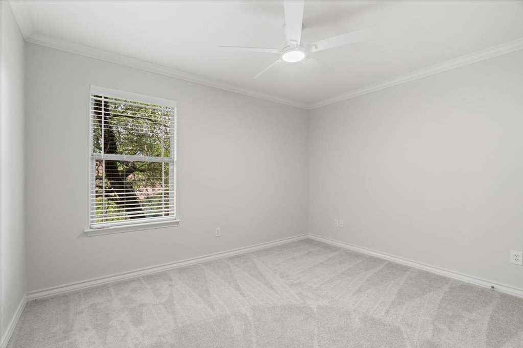 11208 Bastogne Loop Austin, TX 78739 - Photo 26 of 39