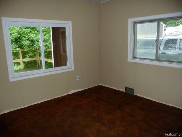 2620 Kingston Road Leonard, MI 48367 - Photo 8 of 15 8