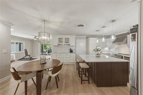 $850,000 | 6717 Cardinal Drive South, St. Petersburg, FL 33707