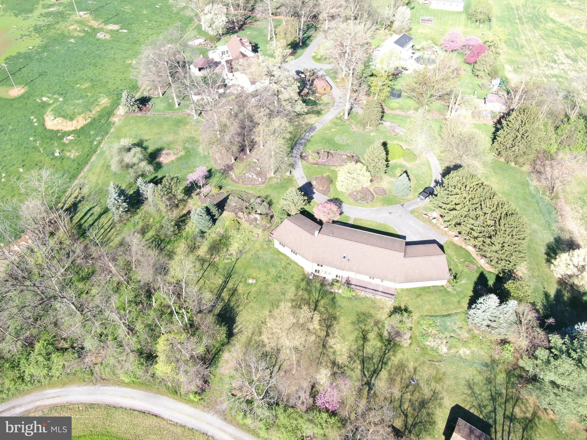 1264 Mower Road Chambersburg, PA 17202 - Photo 3 of 106 Gallery Image 3