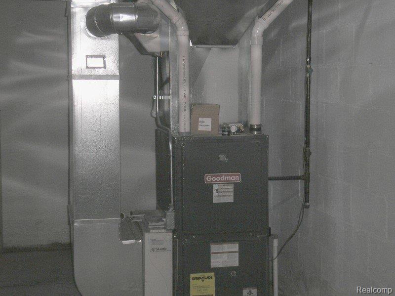 8432 West Fairgrove Road Fairgrove, MI 48733 - Photo 7 of 8 8432 new furnace with central ai