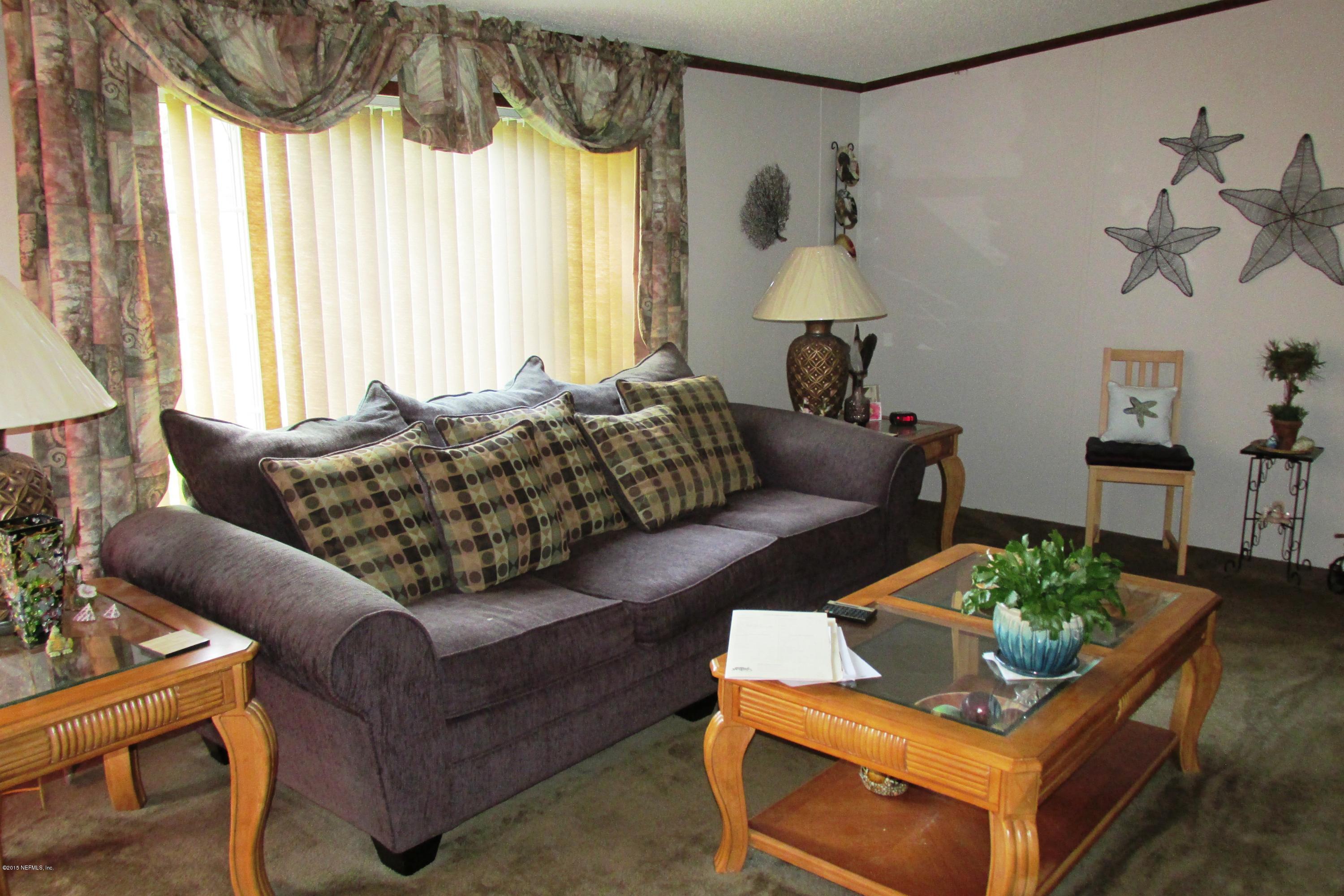 5085 Pinon Road Keystone Heights, FL 32656 - Photo 4 of 9 Living Room