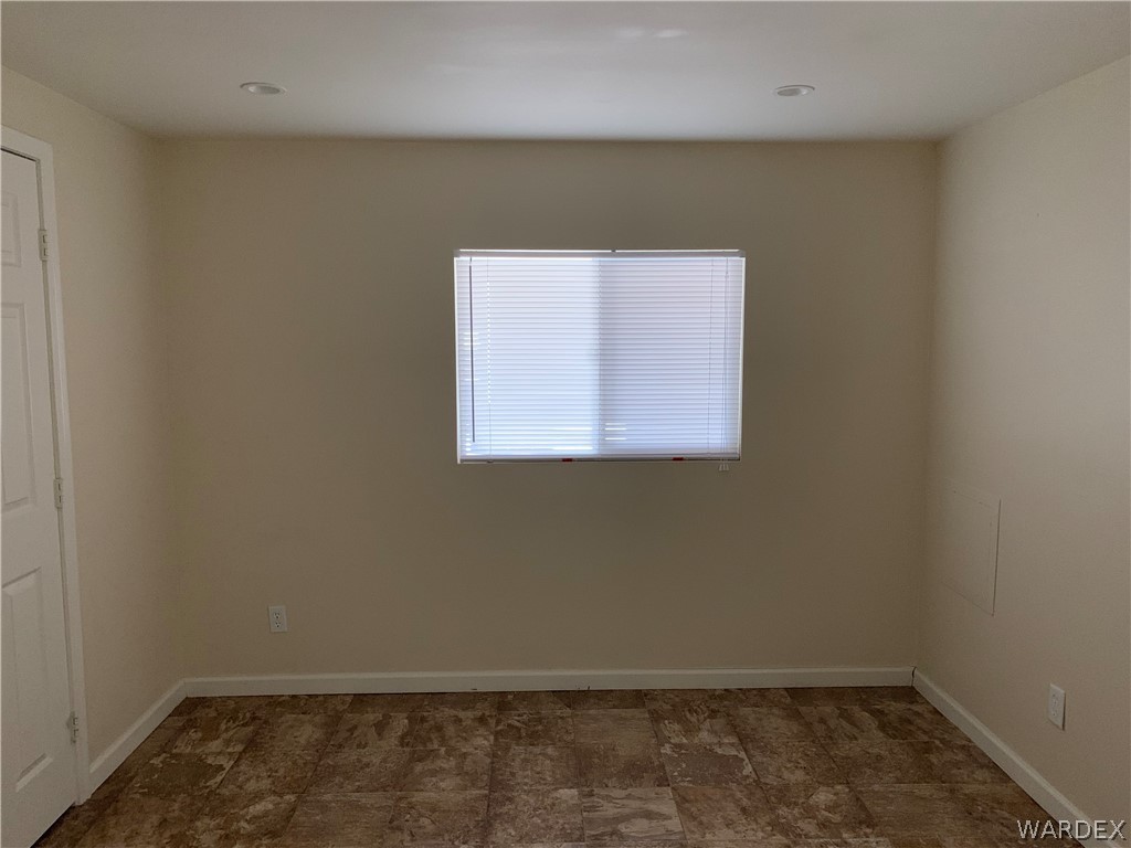 1215 Baseline Road Bullhead City, AZ 86442 - Photo 12 of 33 Gallery Image 12