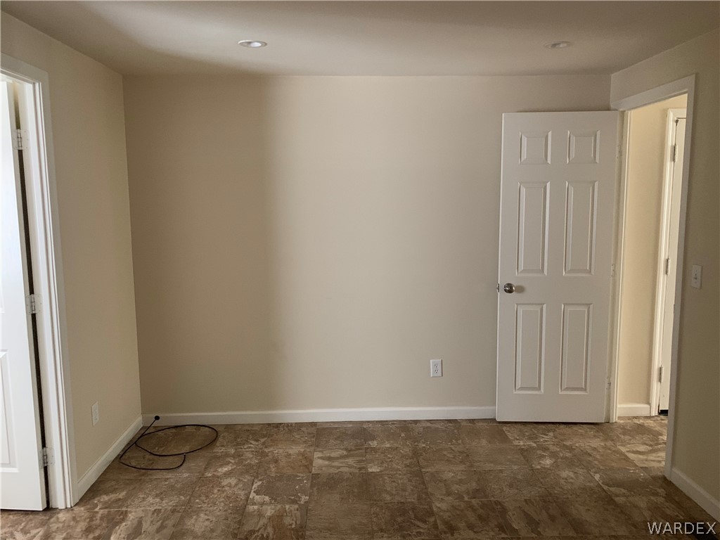 1215 Baseline Road Bullhead City, AZ 86442 - Photo 14 of 33 Gallery Image 14