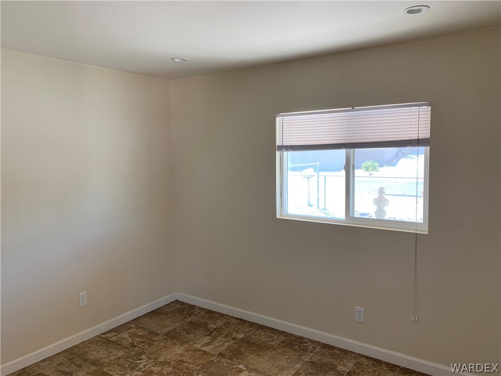 1215 Baseline Road Bullhead City, AZ 86442 - Photo 17 of 33 Gallery Image 17