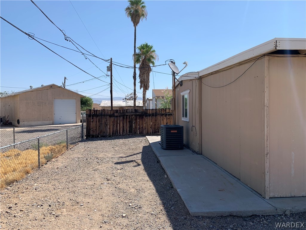 1215 Baseline Road Bullhead City, AZ 86442 - Photo 28 of 33 Gallery Image 28