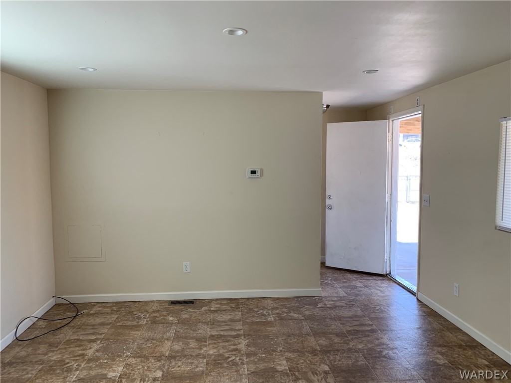 1215 Baseline Road Bullhead City, AZ 86442 - Photo 4 of 33 Gallery Image 4