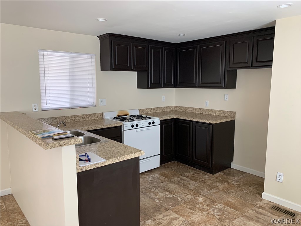 1215 Baseline Road Bullhead City, AZ 86442 - Photo 7 of 33 Gallery Image 7