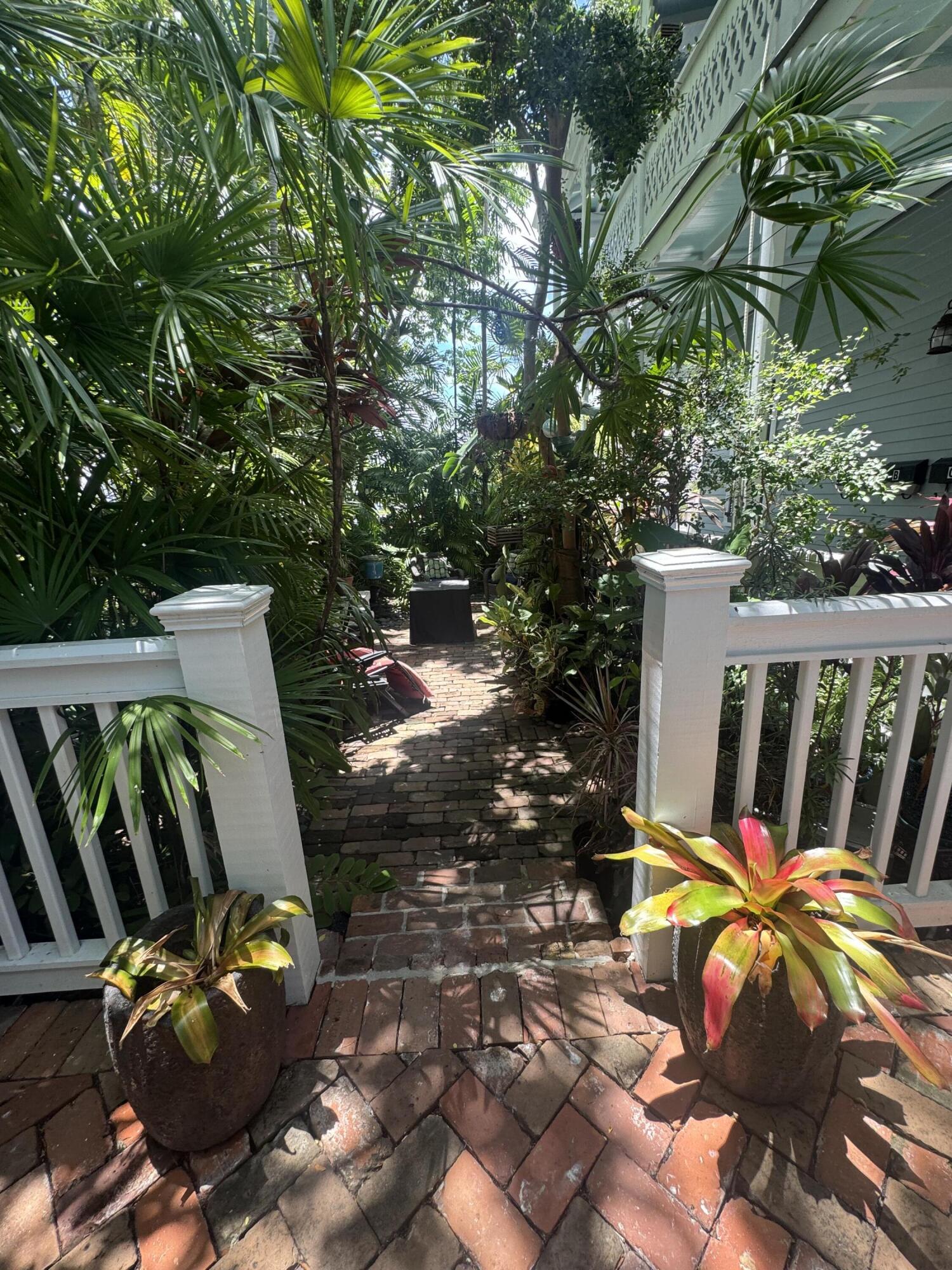 416 Fleming Street Key West, FL 33040 - Photo 10 of 68 Expansive Sideyard & Garden