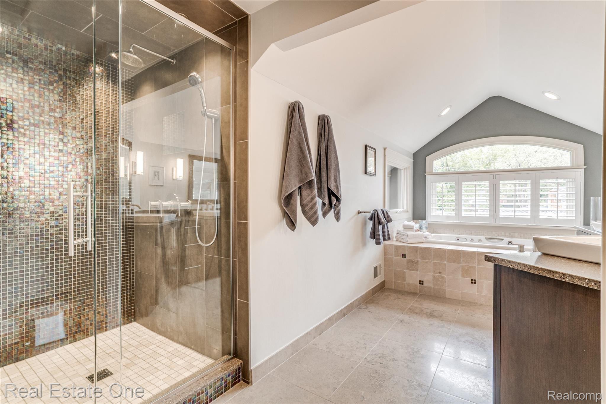 608 7th Street Rochester, MI 48307 - Photo 40 of 50 Interiors (36 of 40).jpg