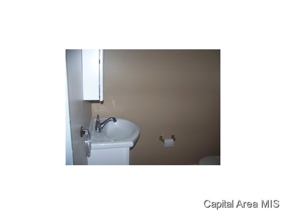 2433 Yale Boulevard Springfield, IL 62703 - Photo 12 of 12 Gallery Image 12