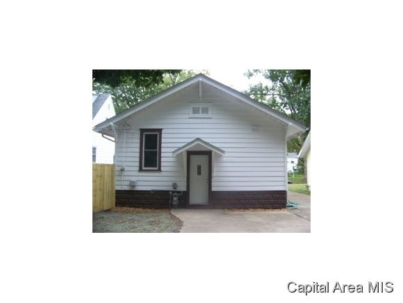 2433 Yale Boulevard Springfield, IL 62703 - Photo 2 of 12 Gallery Image 2