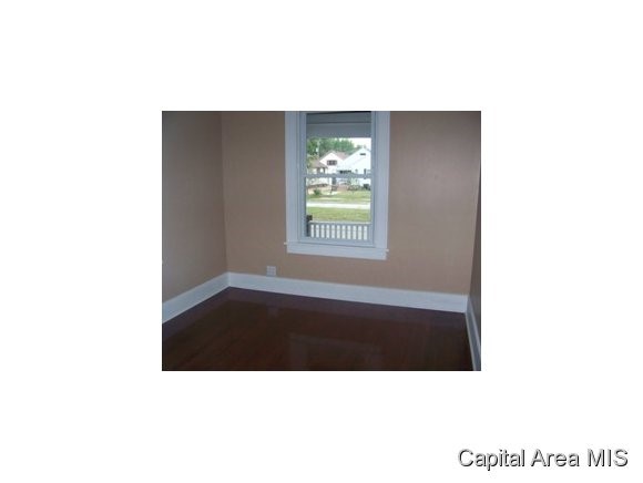 2433 Yale Boulevard Springfield, IL 62703 - Photo 9 of 12 Gallery Image 9